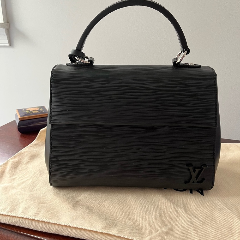 Louis Vuitton Handbag